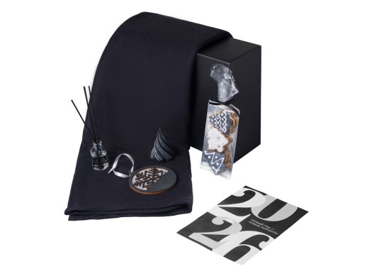 Подарочный набор с пледом, свечой и диффузором, черный