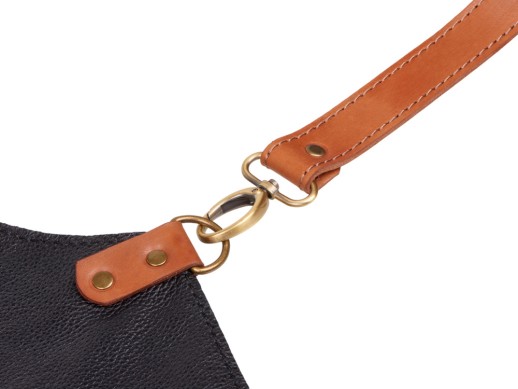 Фартук из натуральной кожи флотер Материал: натуральная кожа КРС, цвет фартука: черный, цвет ремней: светлый бук, фурнитура из металлического сплава ЦАМ, цвет фурнитуры: антик, размер универсальный