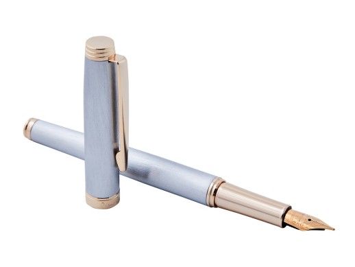 Ручка перьевая Pierre Cardin SHINE. Цвет - серебристый. Упаковка B-1 с нанесением логотипа с нанесением логотипа