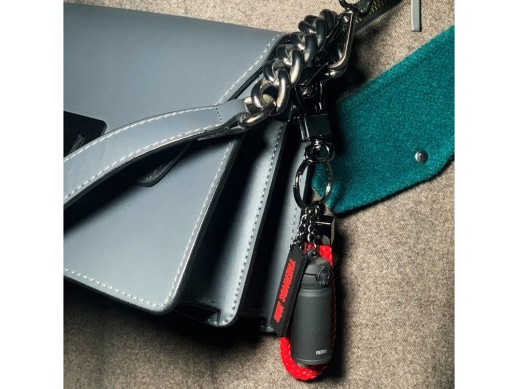 Брелок сувенирный THERMOS - 120 лет, черный