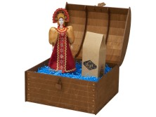 Подарочный набор: кукла фарфоровая, чай Малина с мятой, красный