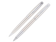 Набор Pierre Cardin коллекция ПАРА (PEN&PEN) : ручка шариковая + роллер. Корпус - латунь и хромоникилевое покрытие.Отделка и детали дизайна - сталь, хром. Цвет - серебристый. Упаковка Е.