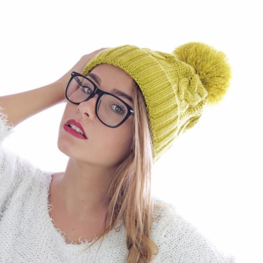 Шапка VOGUE, белый, верх: 100% акрил, подкладка: 100% полиэстер   25490.01 с нанесением логотипа с нанесением логотипа