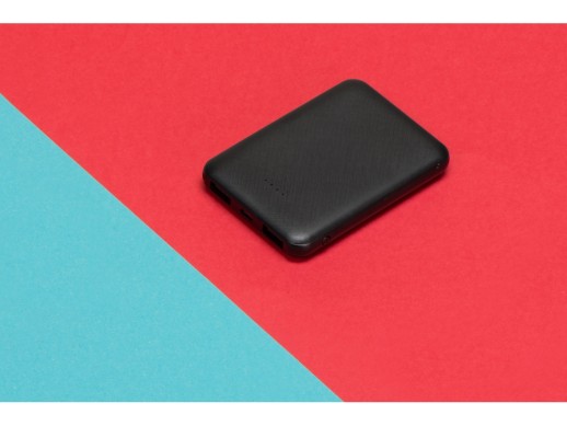 Портативное зарядное устройствоGrind, 5000 mAh, черный с нанесением логотипа с нанесением логотипа