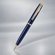 Ручка шариковая Pierre Cardin коллекция ГАММА КЛАССИКА (GAMME CLASSIC). Корпус - латунь с лакированным покрытием. Отделка и детали дизайна - сталь с позолотой. Цвет - синий. Упаковка E.
