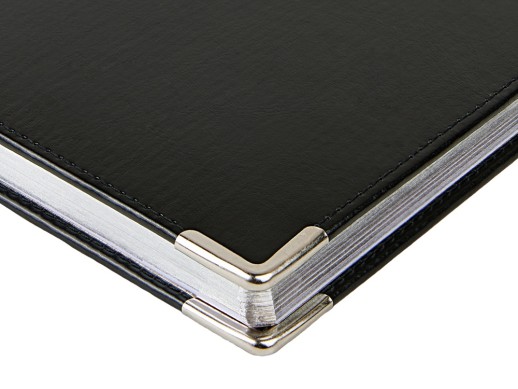 Ежедневник недатированный А5 Sidney Nebraska, черный (серебряный обрез, серебряные уголки)