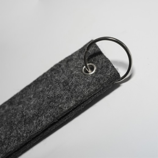 Брелок-ремувка FELTY 12 х 3 см, темно-серый, RPET фетр - 32839/30